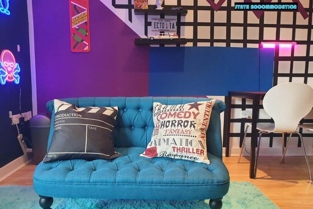 80S Retro 1Bed Studio Serviced Apartment Canary Wharf Perfect For Solo & Couple Travellers Londen Buitenkant foto